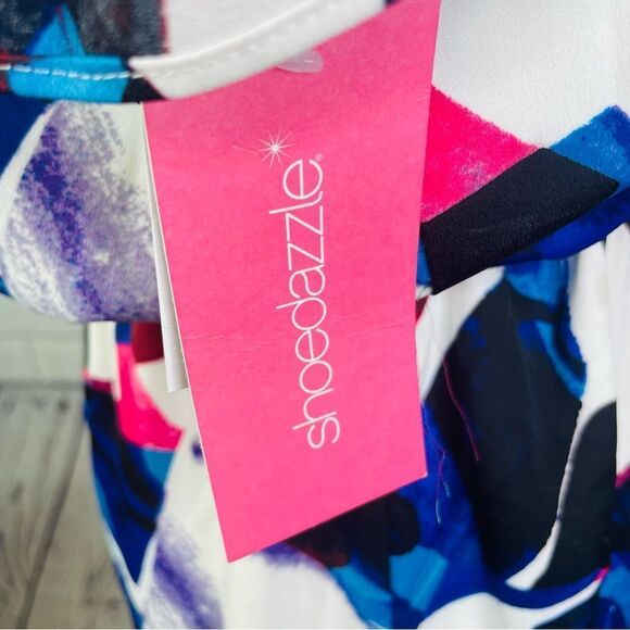 NWT Shoedazzle Abstract Print Off Shoulder Romper - Medium - Picture 10 of 11
